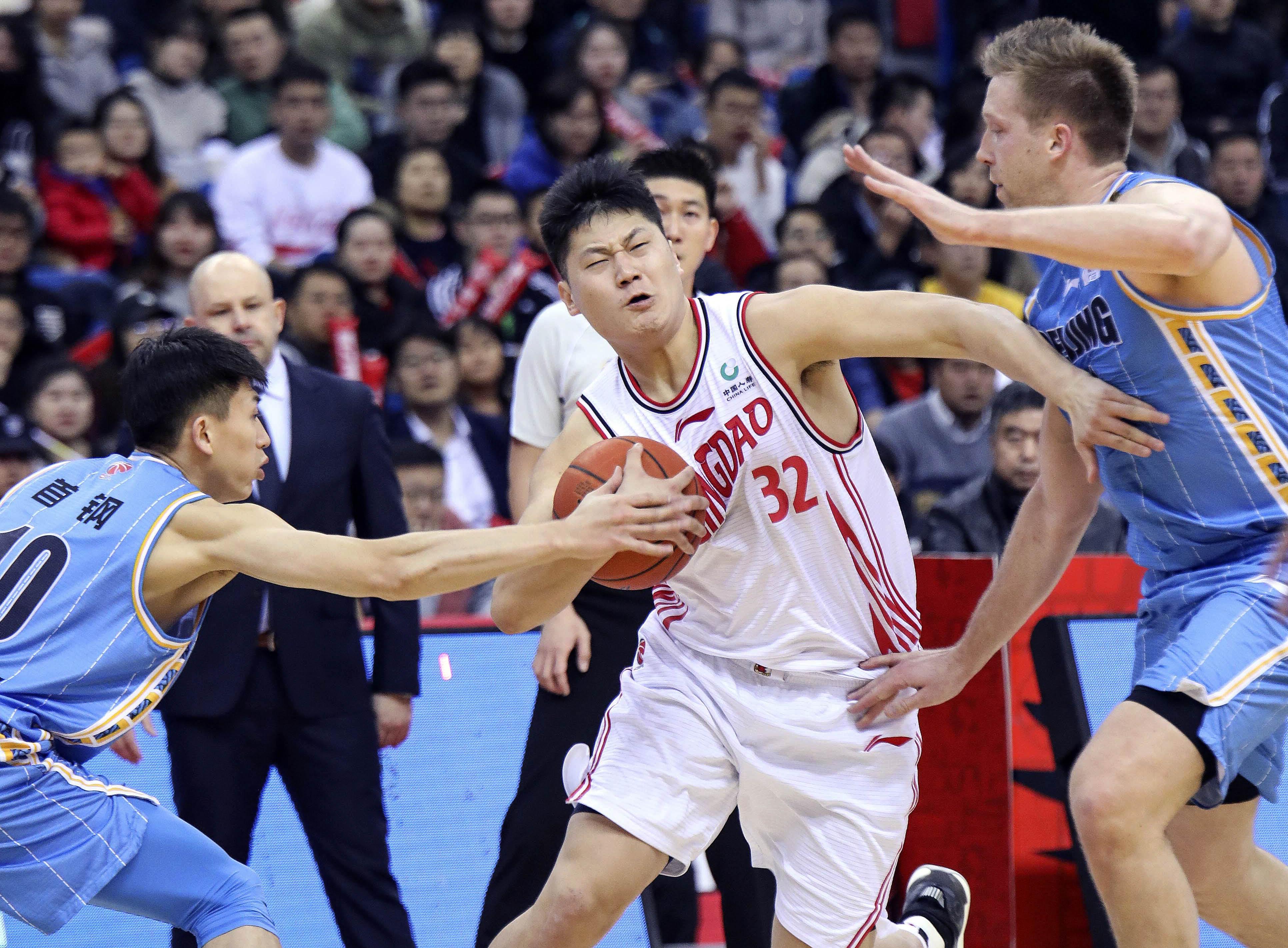 CBA北京队最新动态,篮球情怀、美食惊喜与小巷深处的秘密