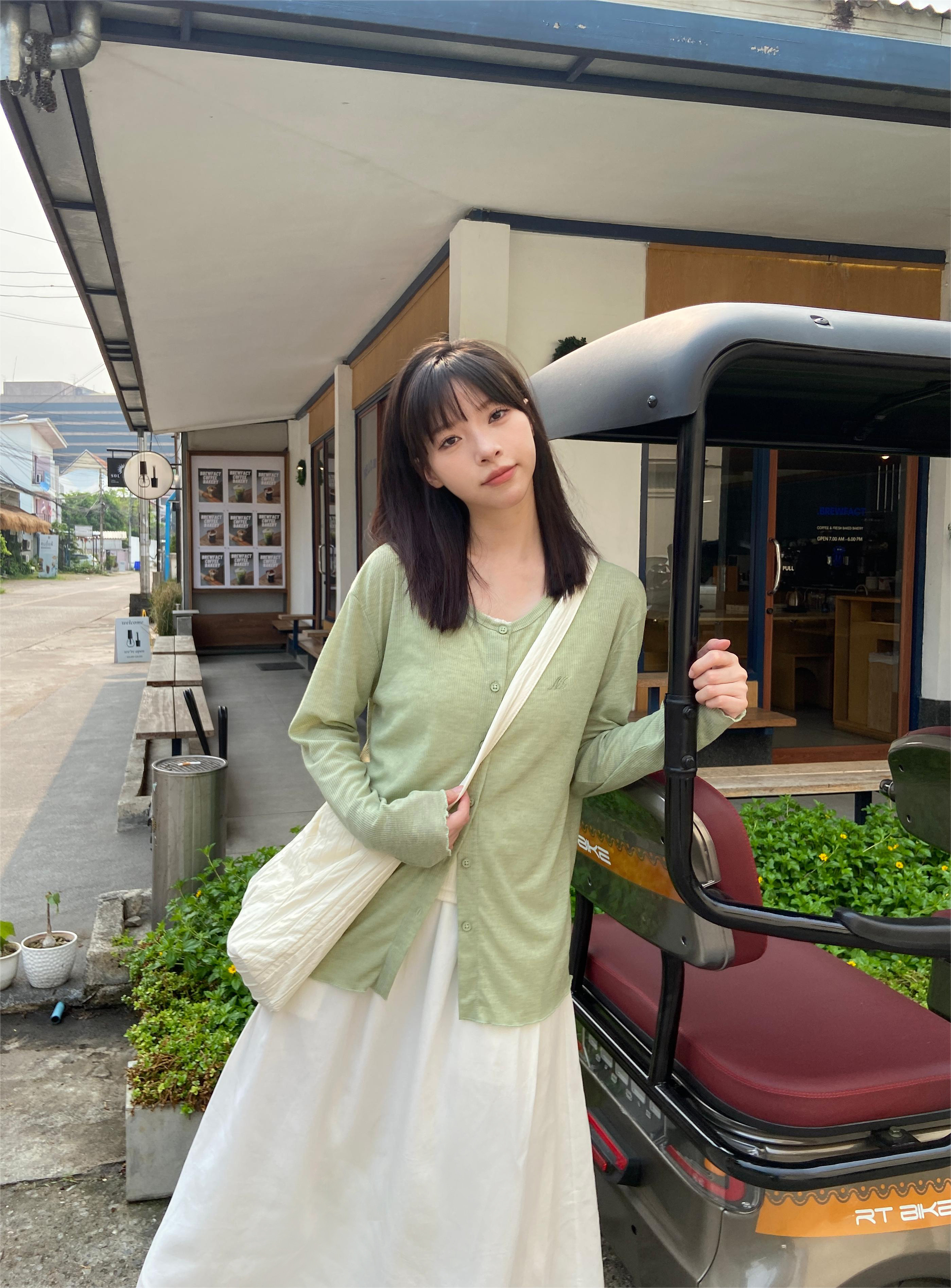 探索小巷中的隐藏美食宝藏，最新素人美食之旅 2024
