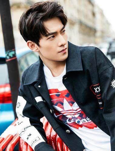 时尚变迁下的潮男发型潮流影响力与最新发型趋势