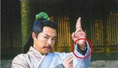 最新WWE狂野角斗士,热血激战,荣耀归来!