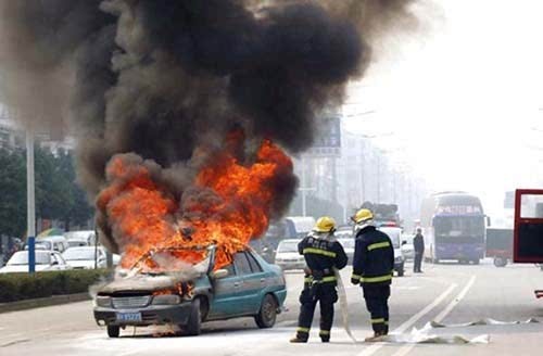 客车起火事件最新报道