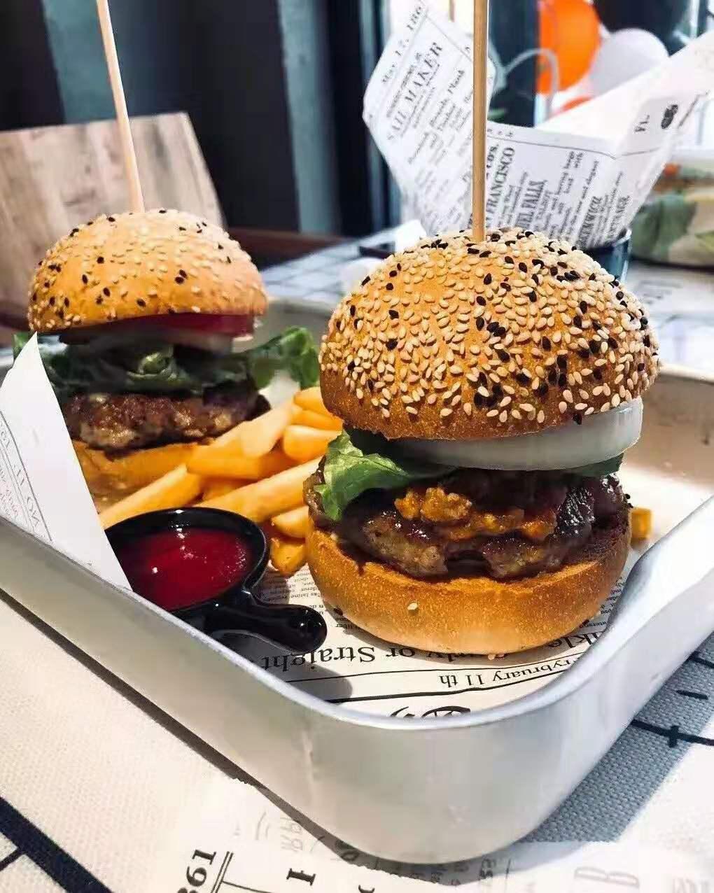 肯德基最新汉堡2025,创新与传统交融下的思考