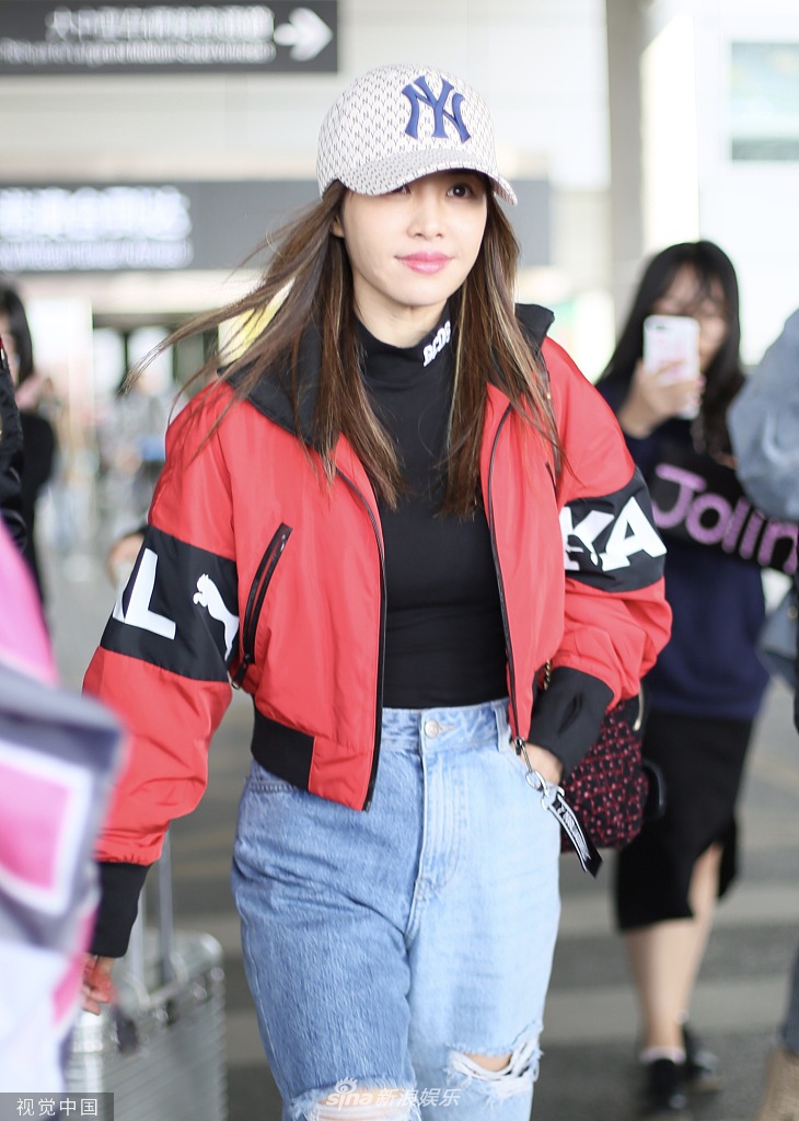 蔡依林机场最新照片,展现变化、自信与成就感的励志之旅