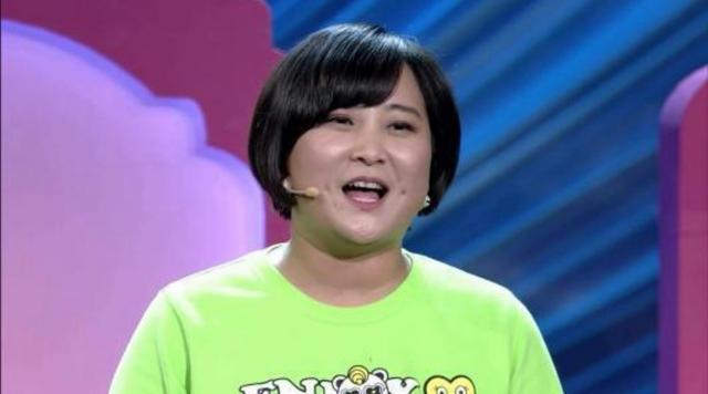 贾玲小品最新,喜剧界的璀璨明珠,引人捧腹爆笑!