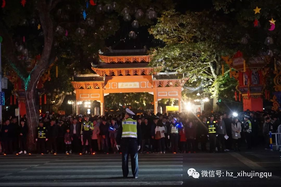 惠州西湖站街女的变化力量与自信绽放