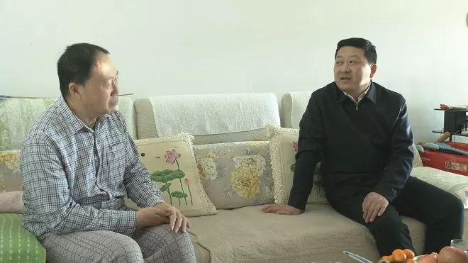 时政新闻速递，最新动态大揭秘，新鲜资讯不容错过！