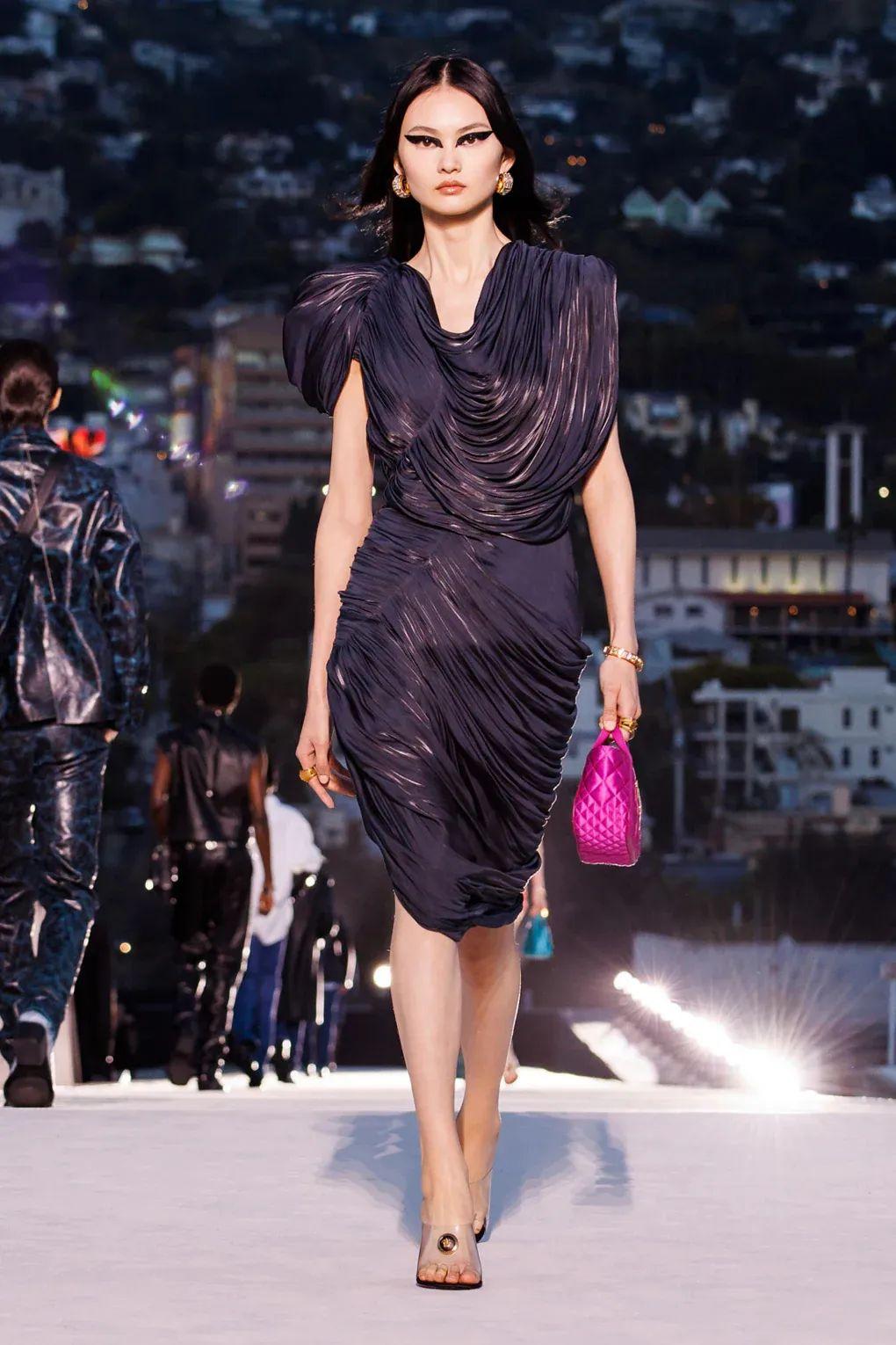 最新时尚秀,小巷中的隐秘时尚宝藏