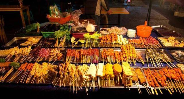 地摊新模式,从街头小贩到创业者的蜕变之路