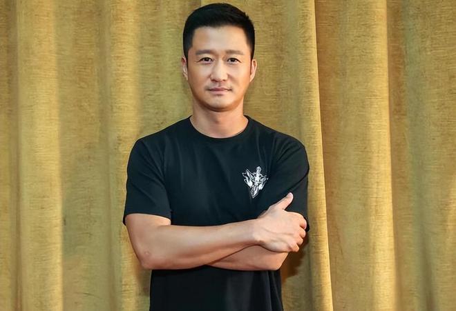 吴京最新电影XXXX重磅巨献,热血大片不容错过!