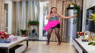 南昌玲玲最新睡衣,自然美景之旅的时尚邀请