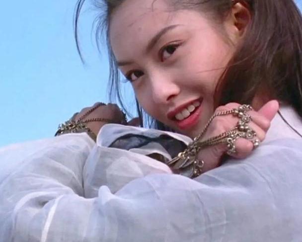 朱茵2025最新照片，公众视角下的观点碰撞与个人立场展现