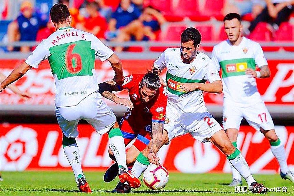 西甲赛场激战正酣,热血沸腾瞬间大揭秘!