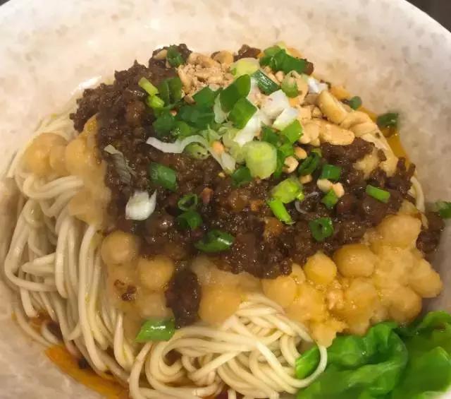 最新重口话题深度论述，揭示观点与探讨热议