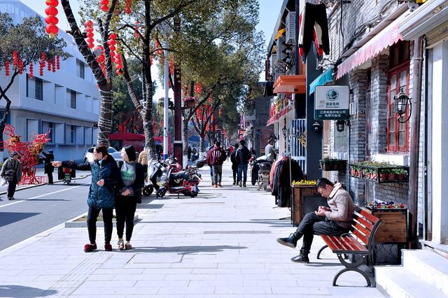 街都最新,任务完成与技能学习详细步骤指南