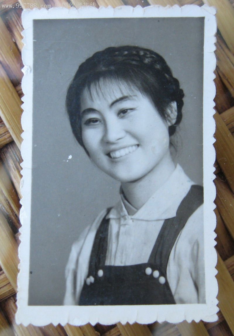 美女老照片的魅力,历久弥新,时光见证美丽风采