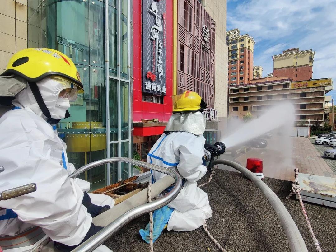 新疆最新防控动态与探索自然美景的轻松之旅