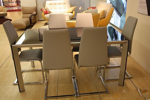 顾家最新款餐桌,重塑家庭聚餐的美好时光体验