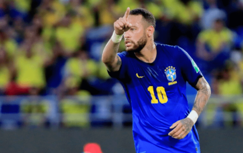 内马尔赛场风采揭秘,巷弄深处的足球魅力与奇妙小店之旅